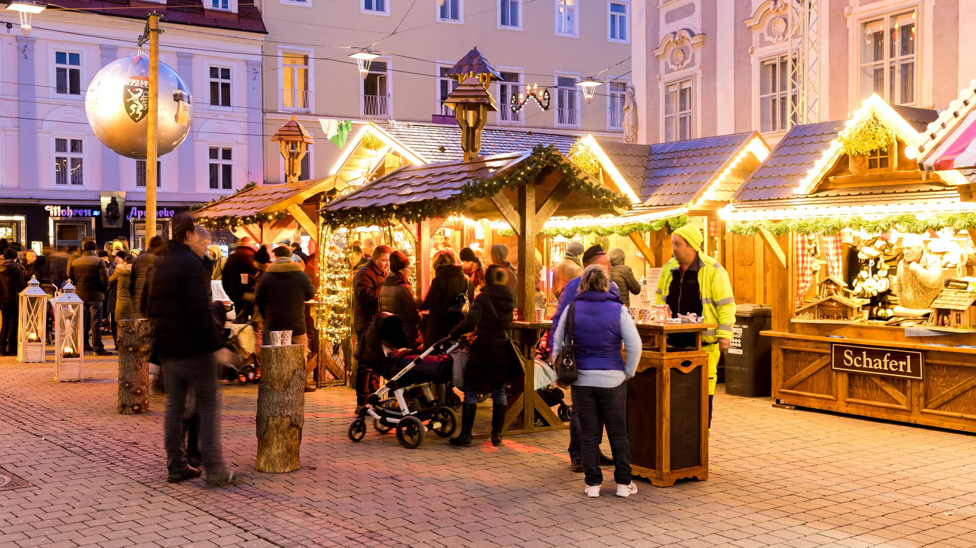 Advent_Christkindlmarkt+at+Südtiroler+Platz+(c)+Graz+Tourismus+-+Harry+Schiffer+(4)@2x.97f0d1fa-1674540654