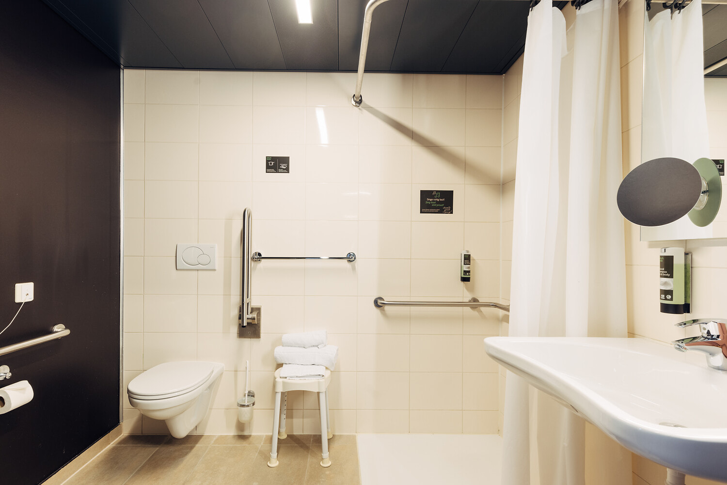 Barrier Free Bedroom